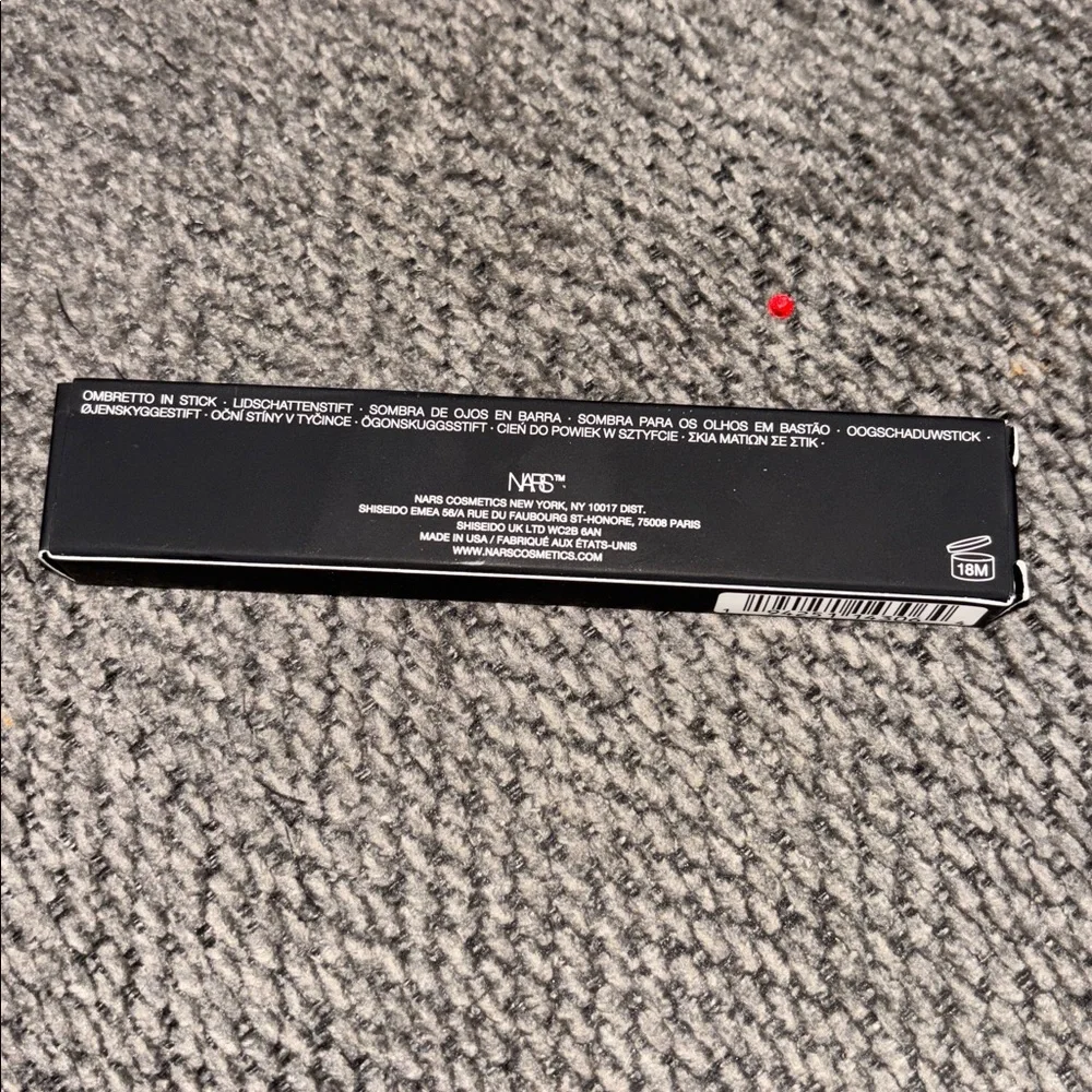 NARS Total Seduction Eyeshadow Stick in Black - Picture 3 of 4